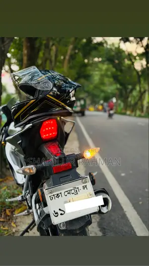 Yamaha R15M 2022