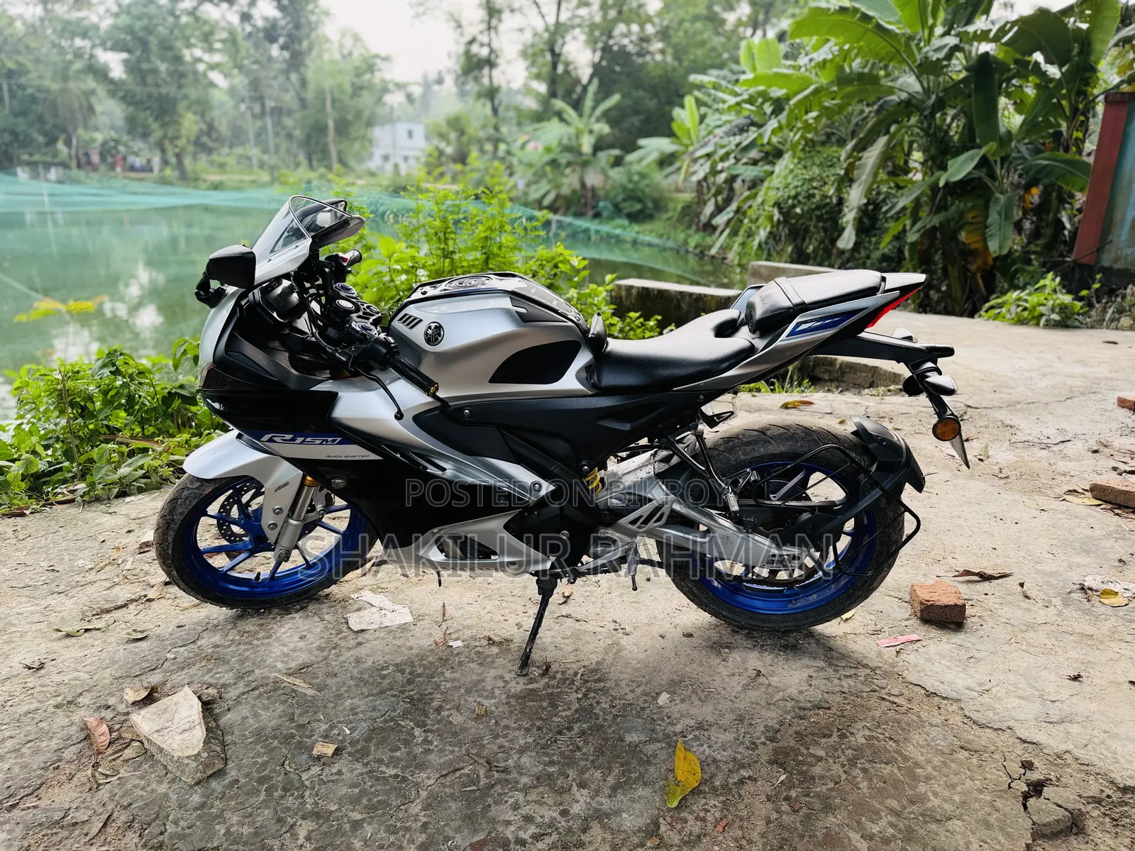 Yamaha R15M 2022