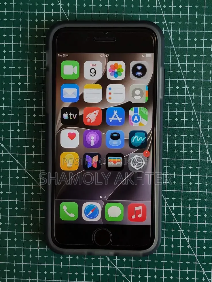 Apple iPhone SE 64 GB Black