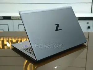 Laptop HP ZBook Firefly G8 16GB Intel Core i7 SSD 512GB