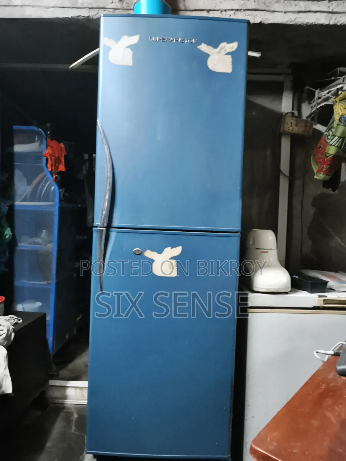 Freeze (Refrigerator)