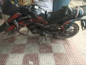 Hero Hunk 150 2019 Red