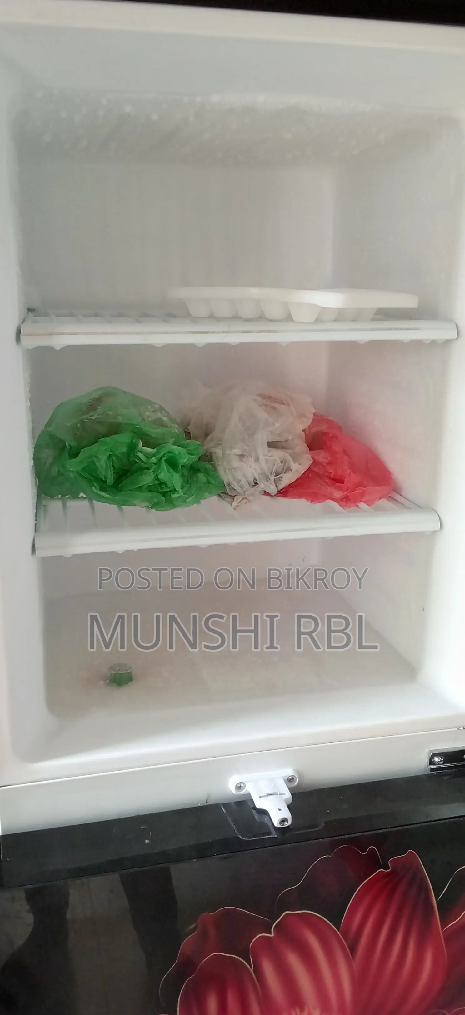 ওয়ালটন রেফ্রিজারেটর ২১৩ লিটার ব্র্যান্ড নিউ