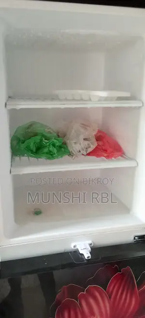 ওয়ালটন রেফ্রিজারেটর ২১৩ লিটার ব্র্যান্ড নিউ