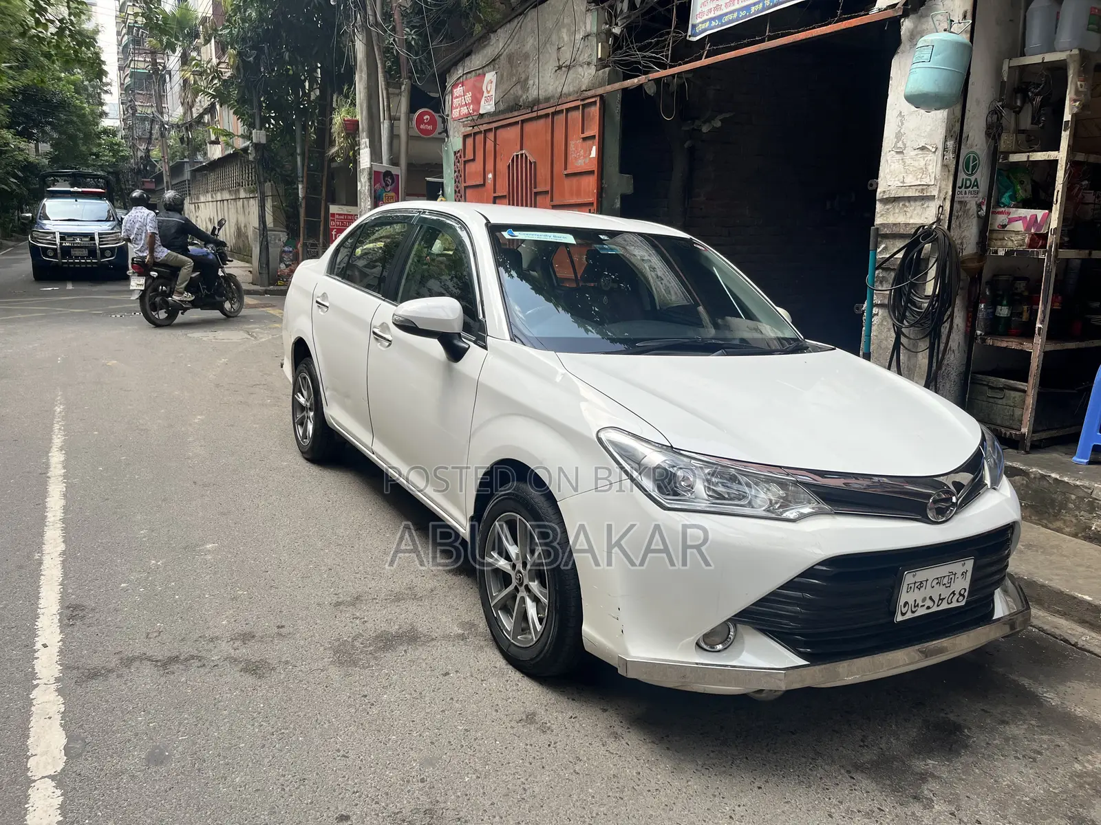 Toyota Axio 1.5 Sedan 2-Wheel Drive 2015 White
