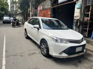 Toyota Axio 1.5 Sedan 2-Wheel Drive 2015 White