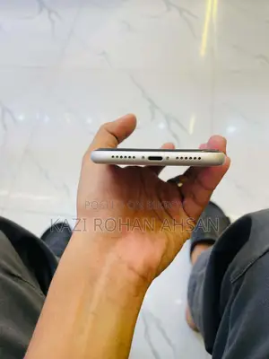 অ্যাপল আইফোন ১১ ১২৮ জিবি সাদা