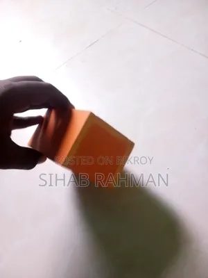 আমার এই বকস আমি নিজের হাত দিয়ে বানাইসি আমি এই বকস খুব জতন কইরা রাখি