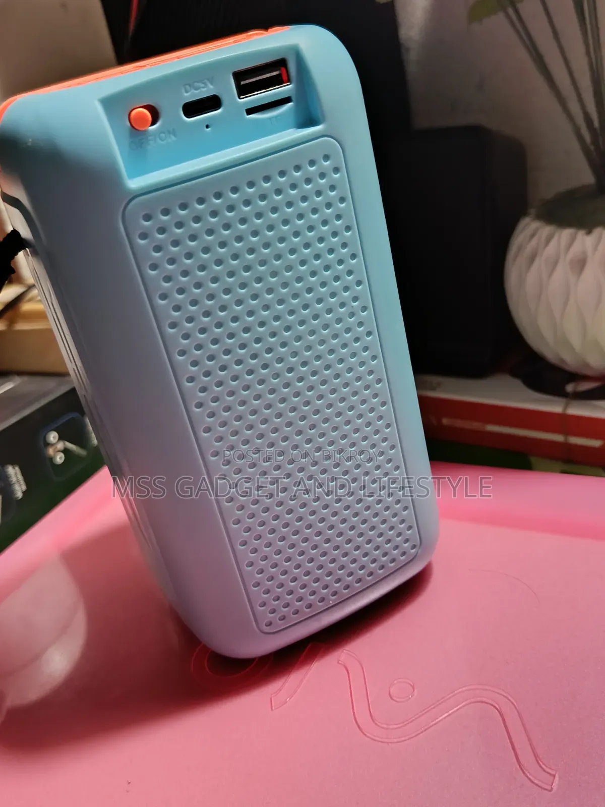 Portable Speaker and Mobile Stand.