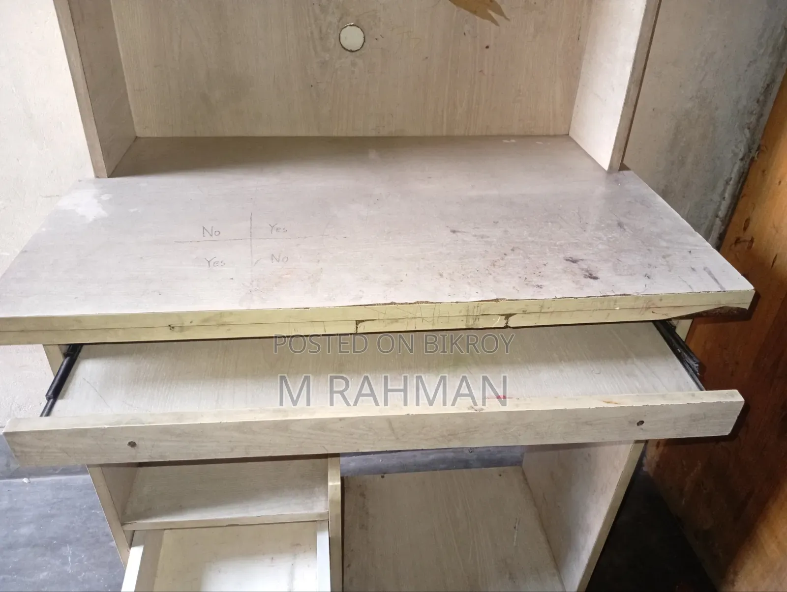 Reading / Computer Table