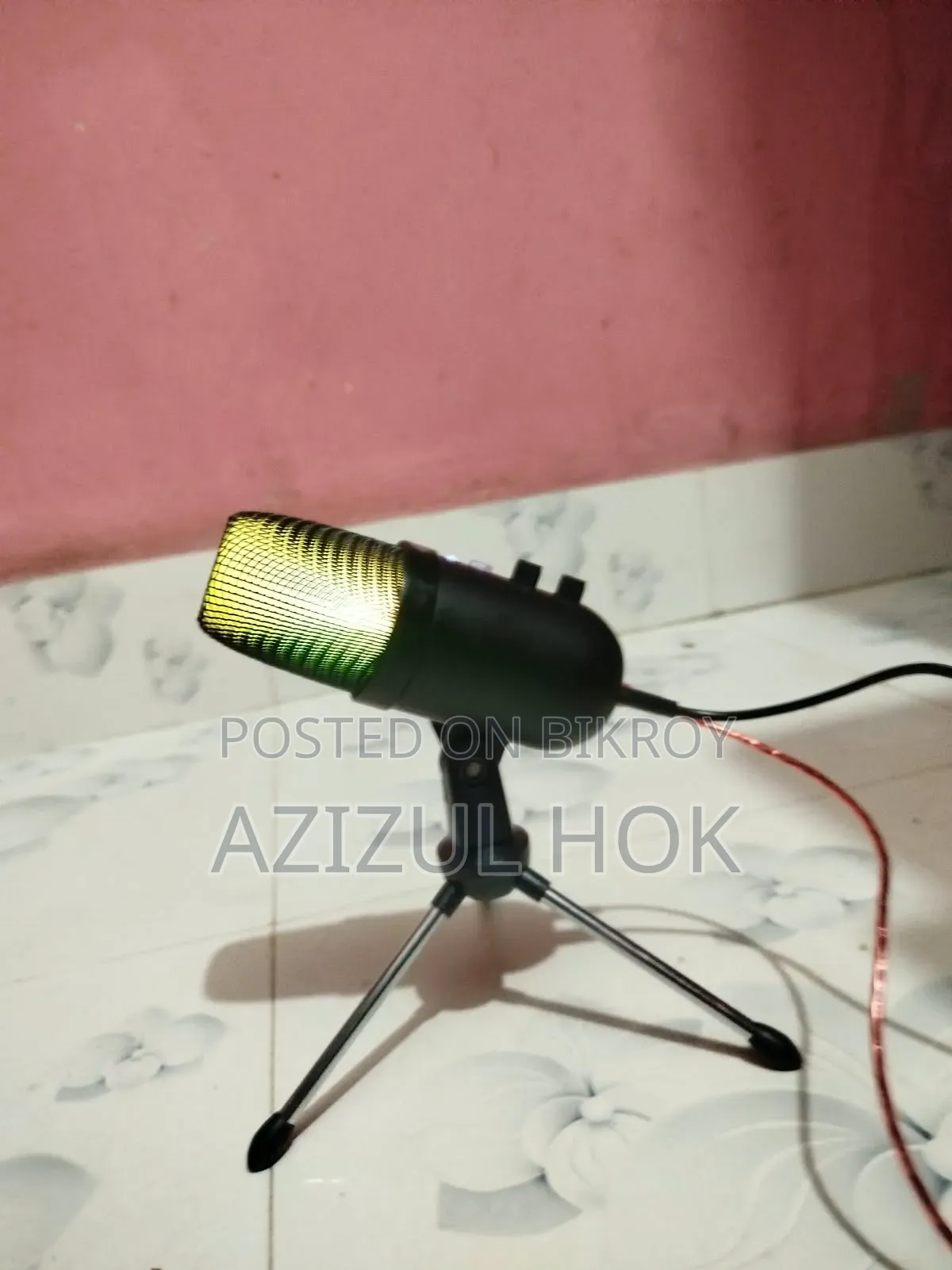 Microphone
