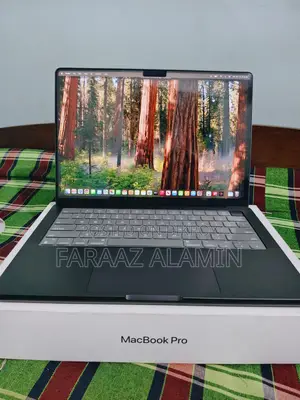 Laptop Apple MacBook Pro 2024 M4 Pro 16GB Apple M4 SSD 512GB
