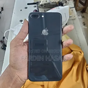 Apple iPhone 8 Plus 64 GB Black