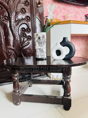 কাঠের ছোট টেবিল (যেকোনো ব্যবহারের জন্য)