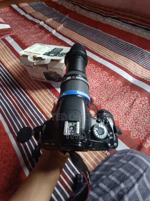 DSLR Camera