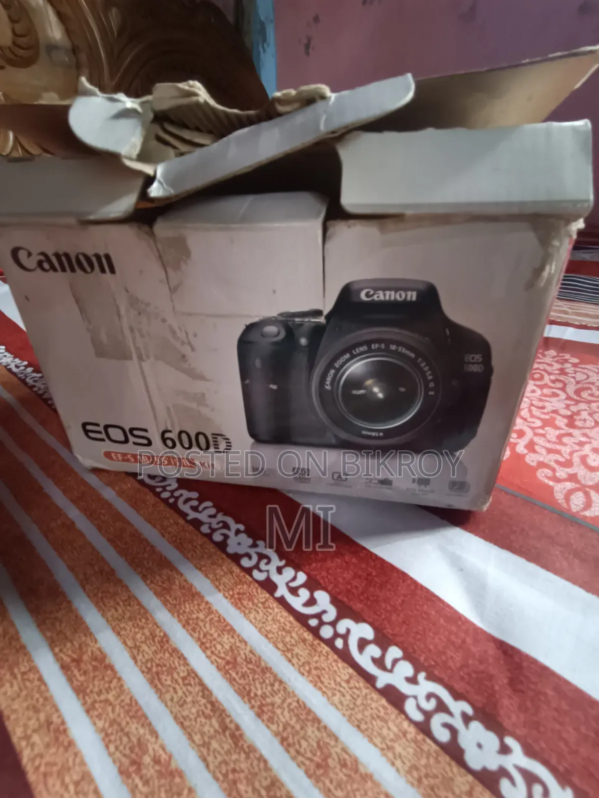 DSLR Camera