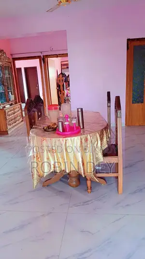 ডাইনিং টেবিল সেল হবে আর্জেন্ট