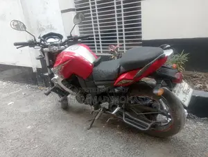 Yamaha FZ 2012 Red
