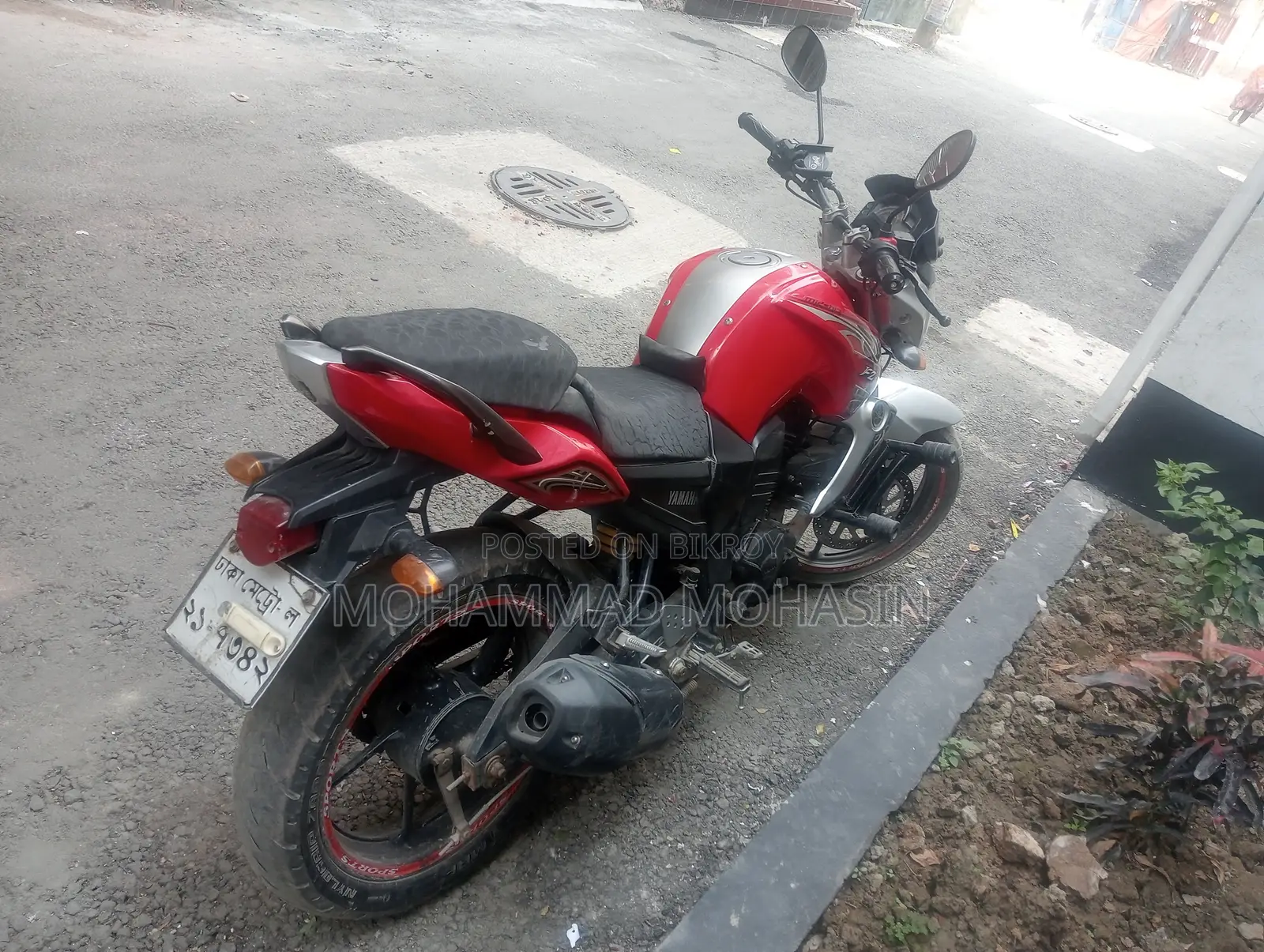 Yamaha FZ 2012 Red