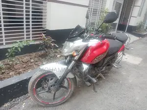 Yamaha FZ 2012 Red