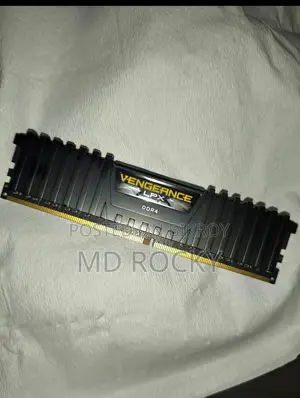 DDR4 RAM 8GB Vengeance 3200MHz Corsair Brand