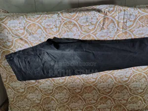 জিন্স এবং ফরমাল