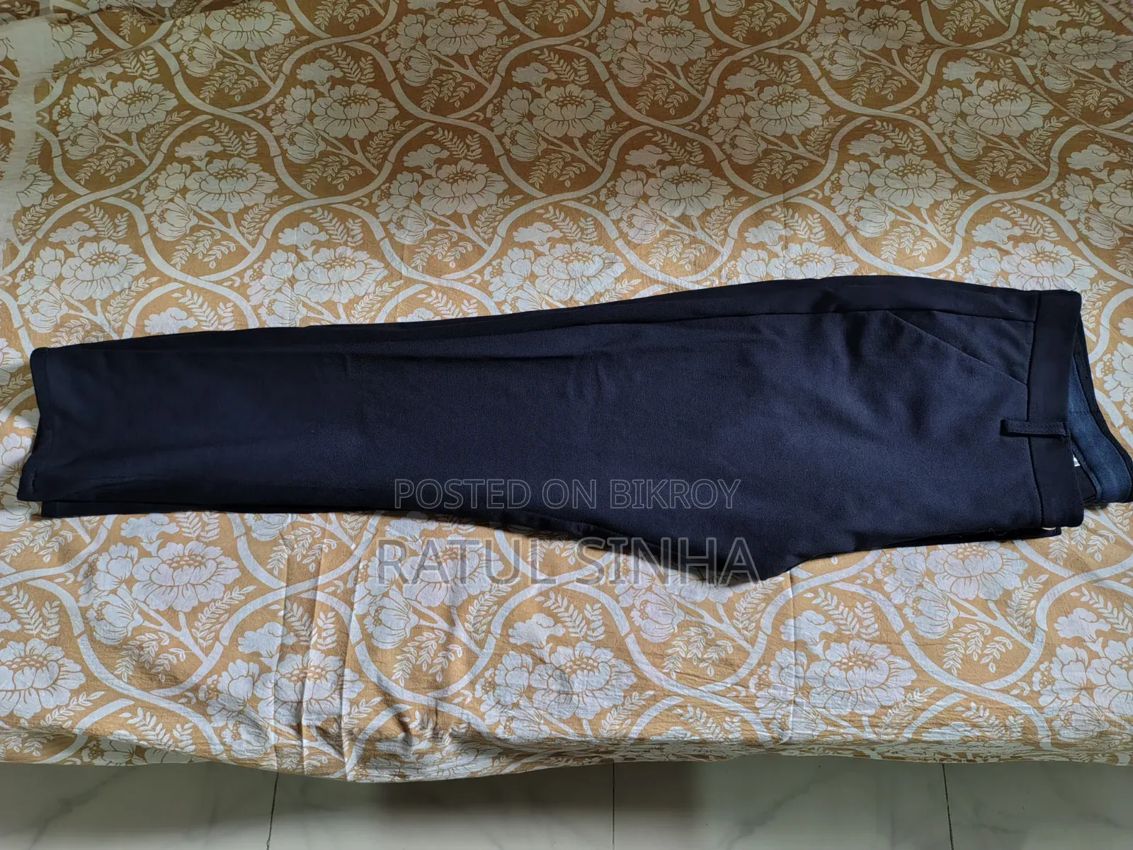 জিন্স এবং ফরমাল
