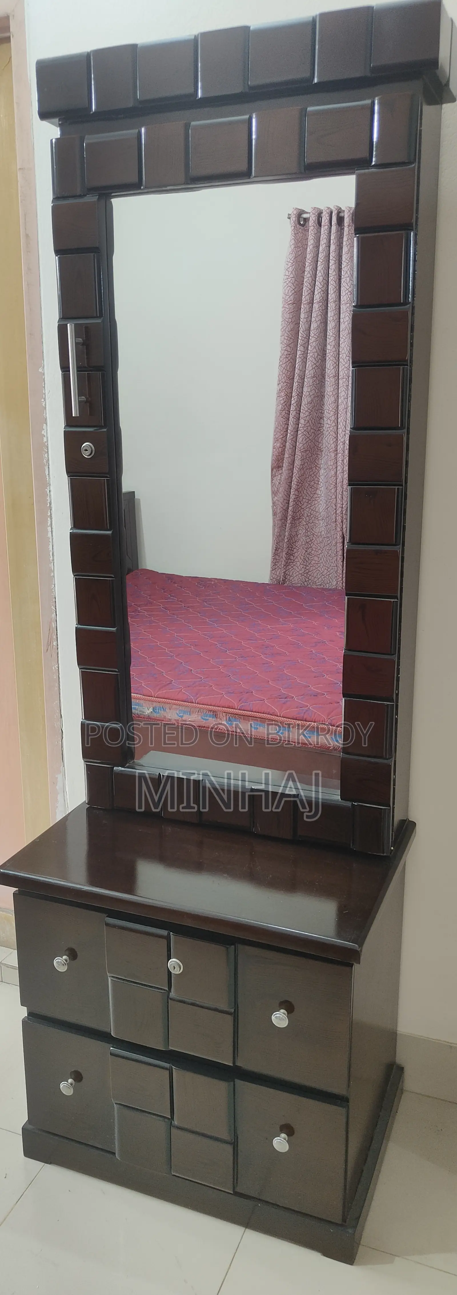 ড্রেসিং টেবিল- কানাডিয়ান ওক কাঠ