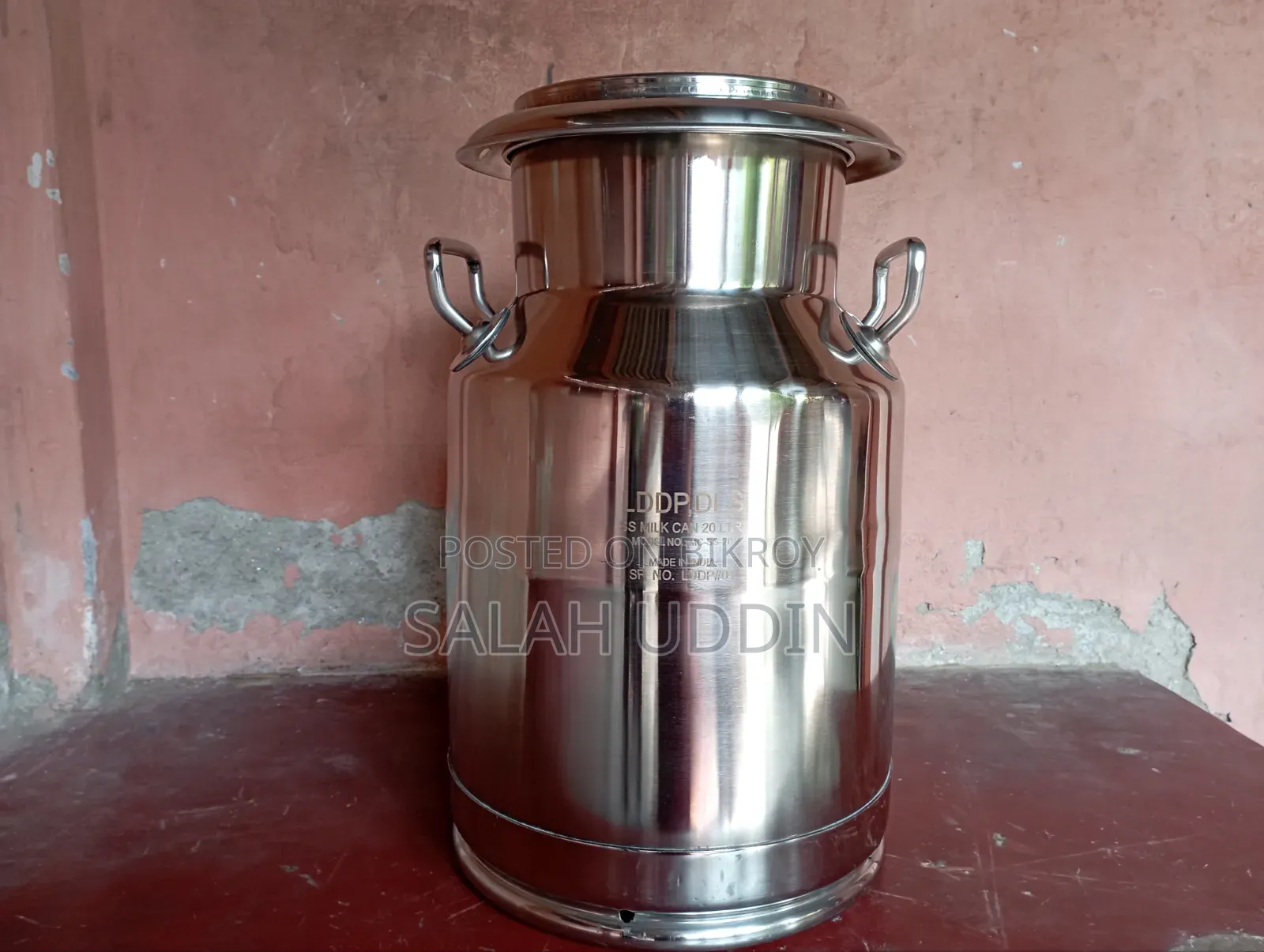 2 pieces of 20-liter SS milk cans available