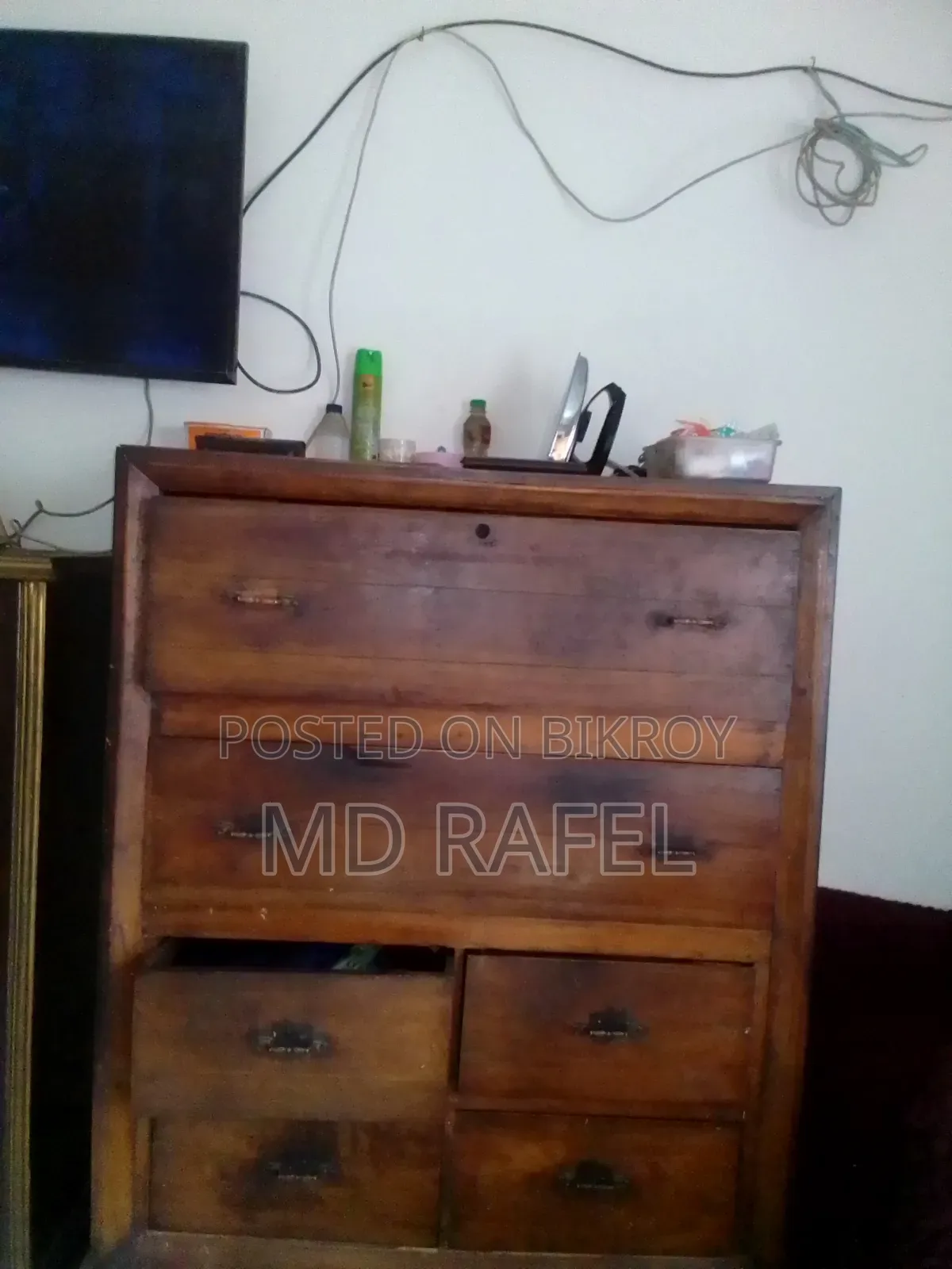 Old 6-drawer wardrobe for sale in Dhaka