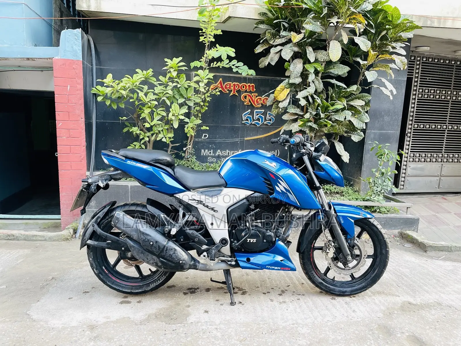 টিভিএস আপাচি আরটিআর ১৬০ ৪ভি ২০২১ নীল