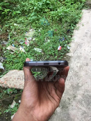 ভিভো ওয়াই১৮ ১২৮ জিবি লাল