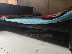 Large (King Size) Bed
