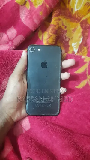 অ্যাপল আইফোন ৭ ১২৮ জিবি ব্ল্যাক