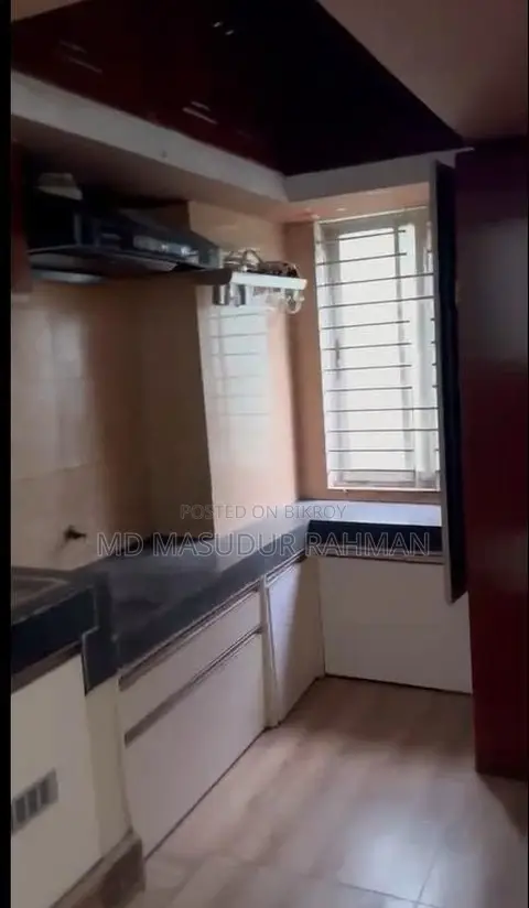 চট্টগ্রামের বায়েজিদে বিক্রয়ের জন্য আসবাবপত্রসহ ৩-বেডরুমের ফ্ল্যাট ব্লক