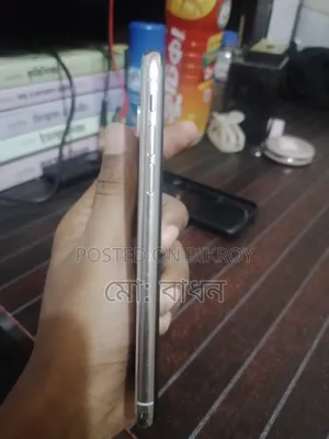 অ্যাপল আইফোন এক্স ২৫৬ জিবি সাদা
