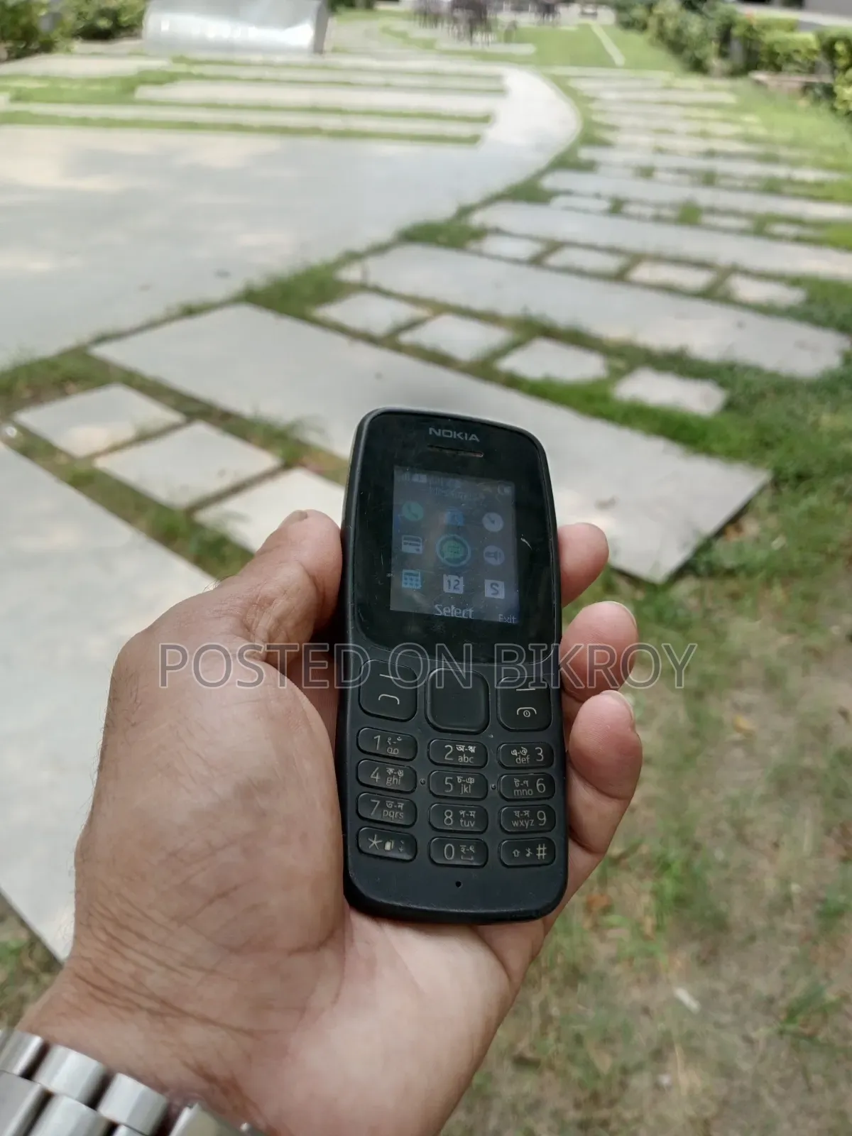 নকিয়া ১০৬ কালো