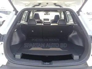 Toyota Corolla Cross ২০২২ পার্ল