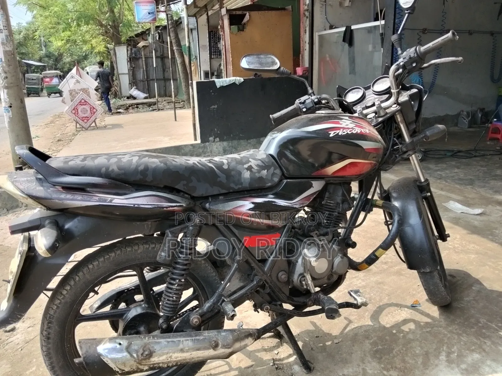 Bajaj Discover 100 2012 Black