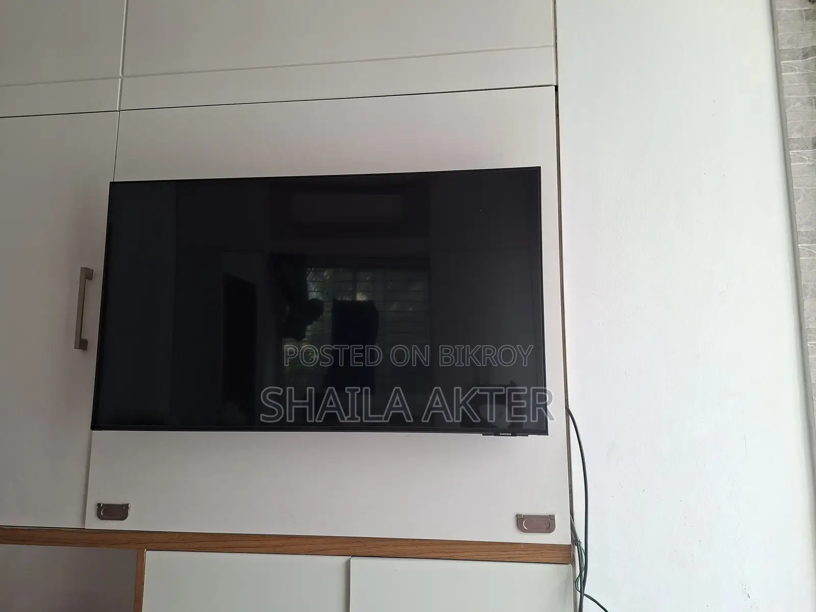 42 Inch Samsung TV
