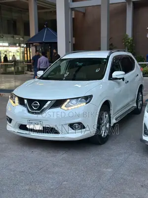 Nissan X-Trail 2.0 Petrol AWD 2014 White