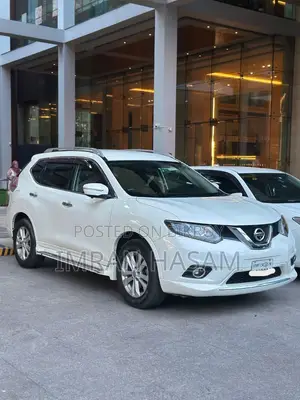 Nissan X-Trail 2.0 Petrol All-Wheel Drive 2014 White