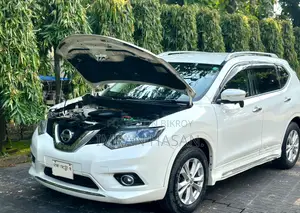 Nissan X-Trail 2014 White