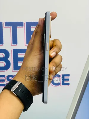 অপো এফ২১ প্রো ১২৮ জিবি কমলা
