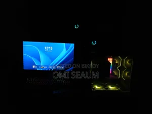 New Desktop Computer Samsung 8GB AMD Ryzen 7 SSD 16 GB