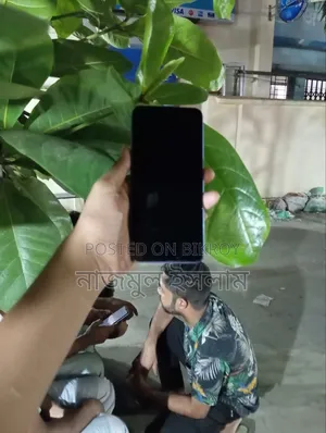 অপ্পো এ৫৬ ফাইভজি ২৫৬ জিবি