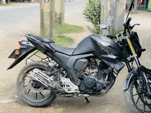 যামাহা এফজেডএস ভি২ ২০২৪ ব্ল্যাক