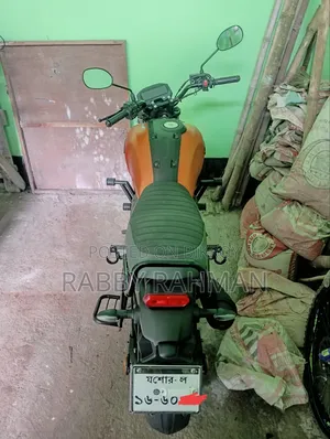 নতুন ইয়ামাহা এফজেড-এক্স ২০২৫ কমলা