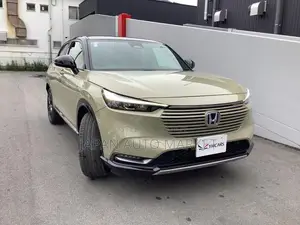 Honda Vezel 2022 Beige