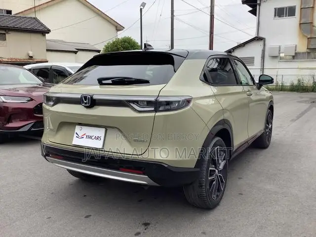 Honda Vezel 2022 Beige